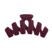 Charger l'image dans la galerie, Velvet Claw Clip - Plum