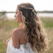 Charger l'image dans la galerie, Pearl Mini Claw Clip Set - 4 pack Pearl/Gold